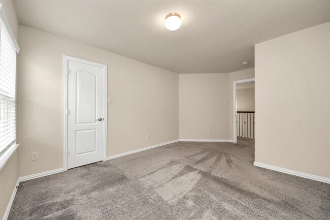 Building Photo - 21254 Lucknow Ln