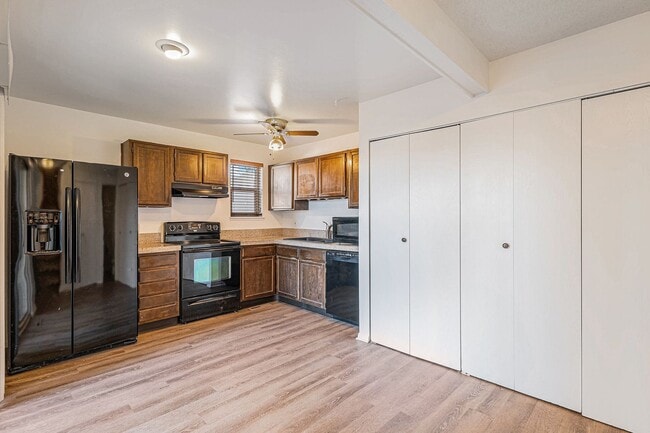 Building Photo - 9574 E Kansas Cir