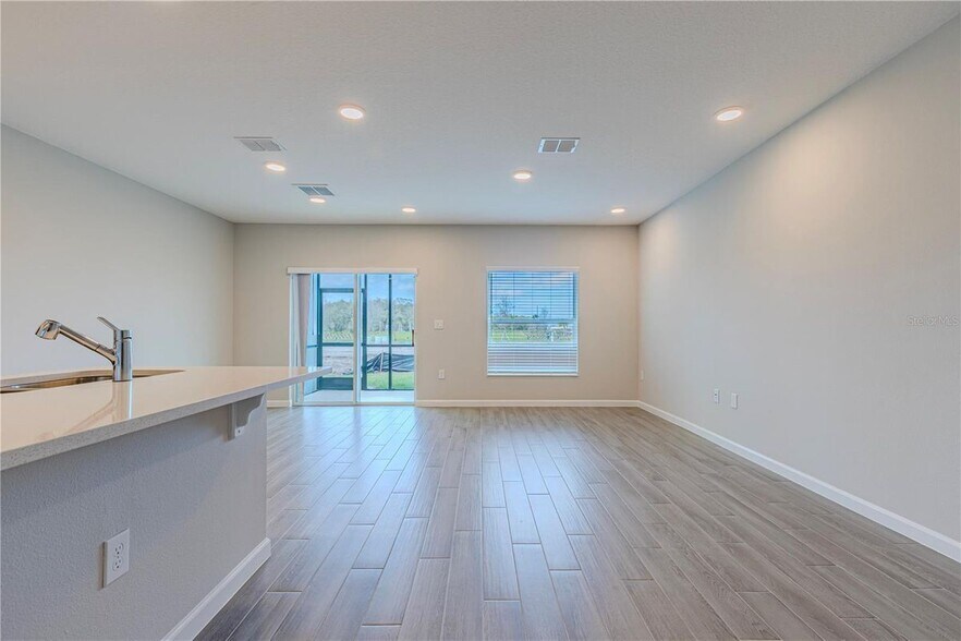 Building Photo - 5058 Rain Shadow Dr