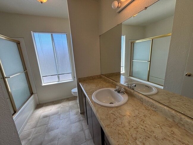 Building Photo - Two Bedroom, Two Bathroom Second Floor Apa...