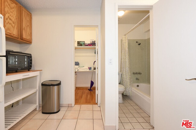 Building Photo - 3720 Vinton Ave