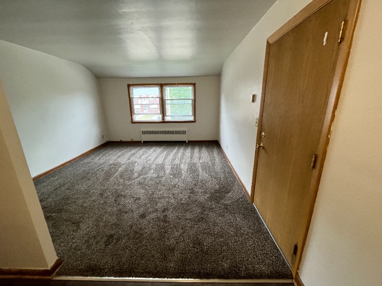 Building Photo - 3135 S 47th St