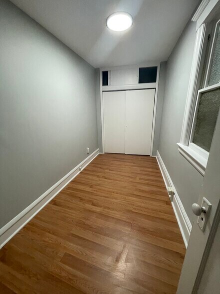 Building Photo - 227 Glenridge Ave