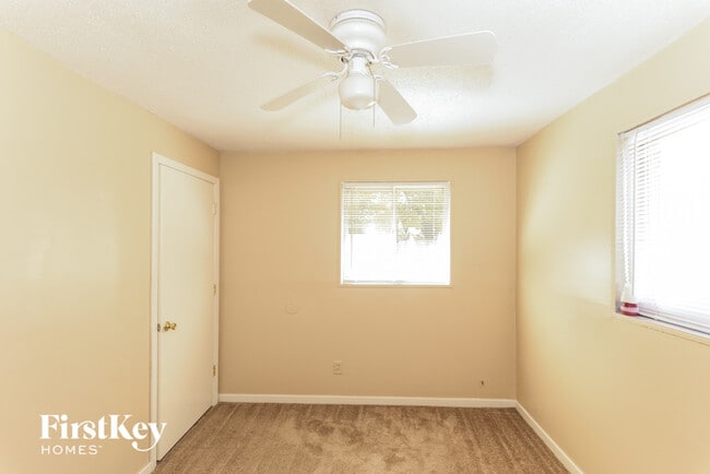 Building Photo - 1226 Wellsville Rd