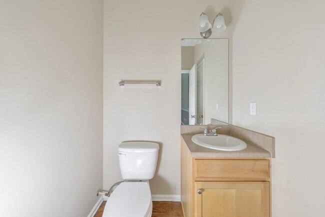 Building Photo - 1086 South Gordon Rd SW