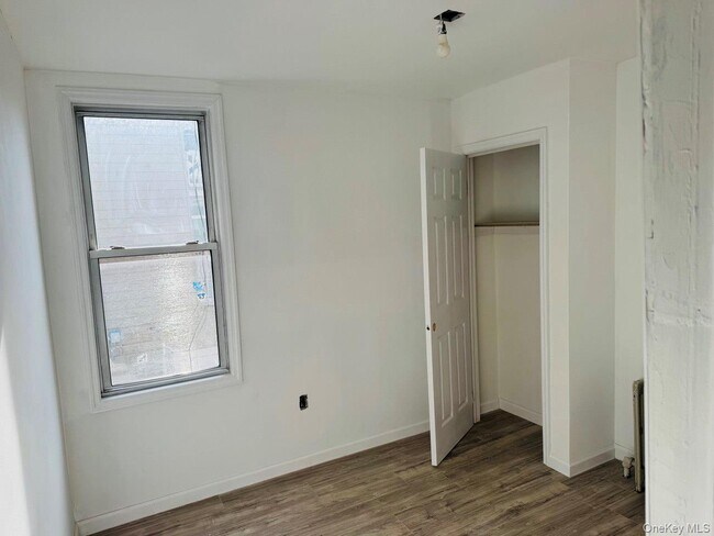 Building Photo - 438 Locust St