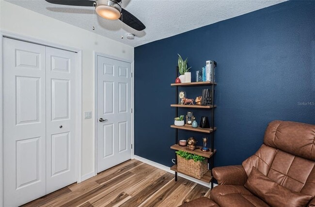 Building Photo - 3876 Island Way