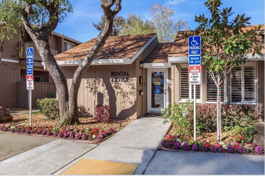 Village at Fair Oaks 10741 Fair Oaks Blvd Fair Oaks CA 95628