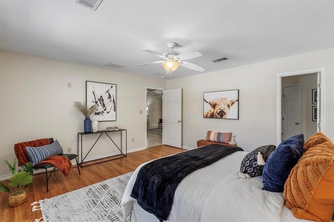 Building Photo - 27 Deer Ridge Rd