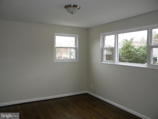 Building Photo - 5022 Druid Dr