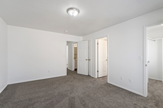 Building Photo - 1613 N 2000 W