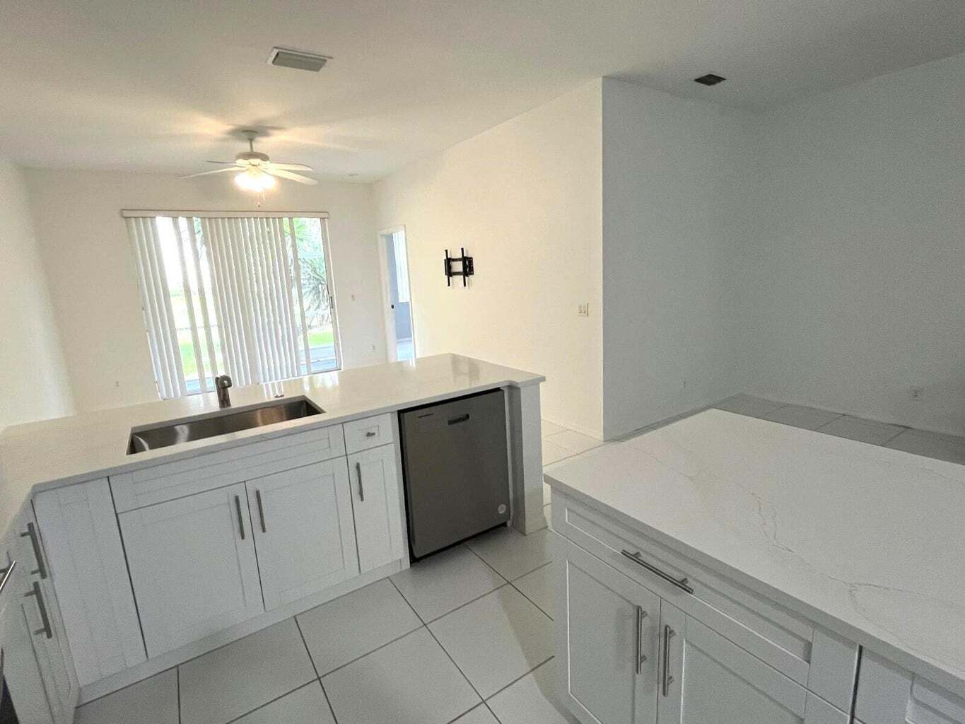 Building Photo - 3166 Via Poinciana