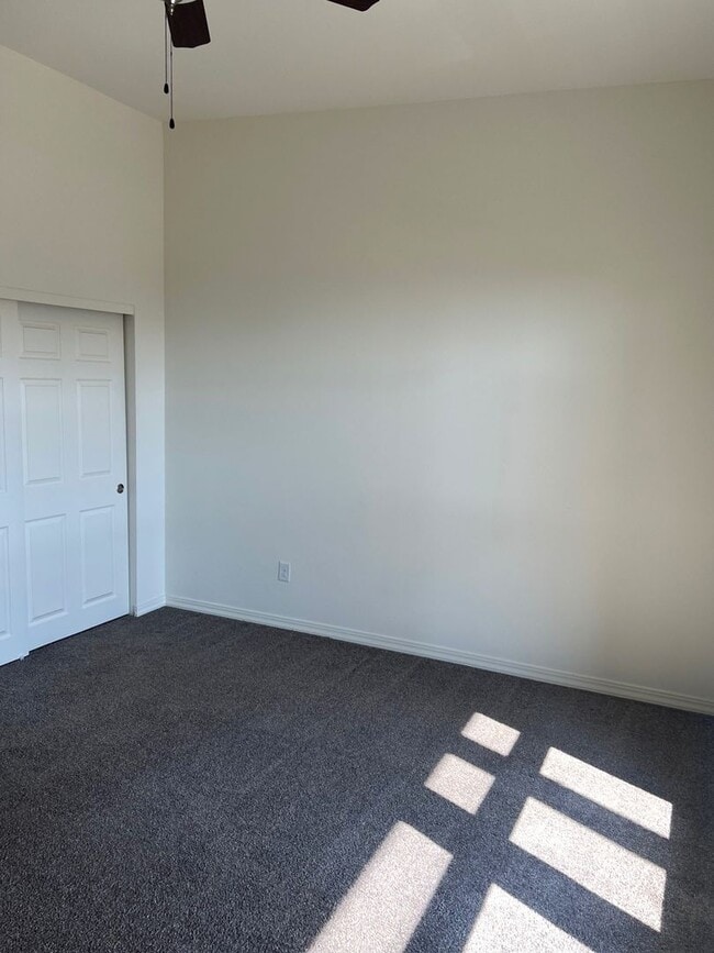 Building Photo - Evergreen Multiplex