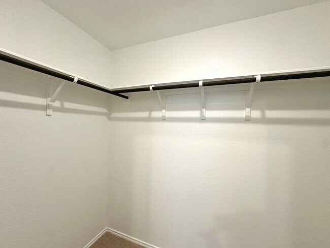 Building Photo - Coming Soon!  Late July Move in Available...