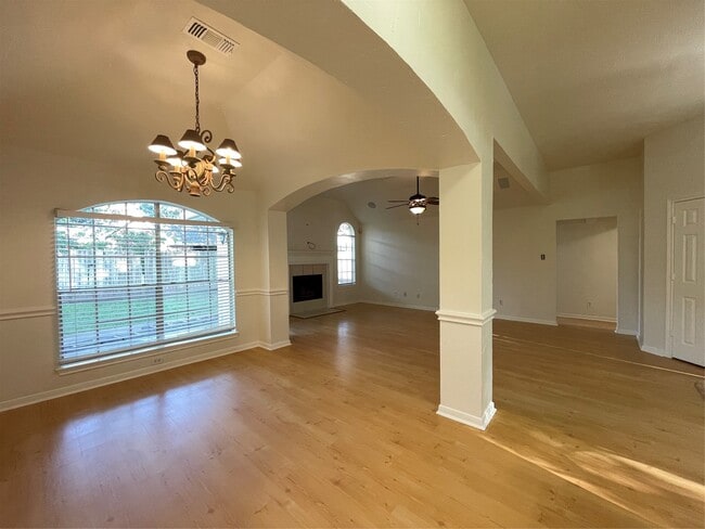 Building Photo - 1380 Hudgens Ave