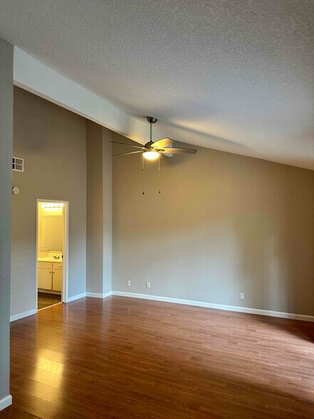 Building Photo - 134 W Rincon Ave