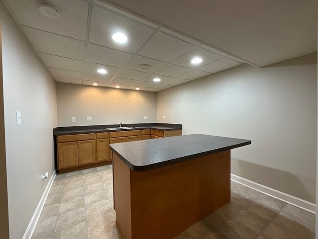 Building Photo - 2835 Cattail Ct