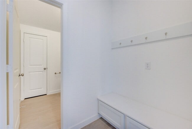 Building Photo - 21255 Doubtful Cyn Dr