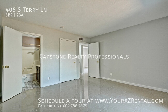 Building Photo - 406 S Terry Ln