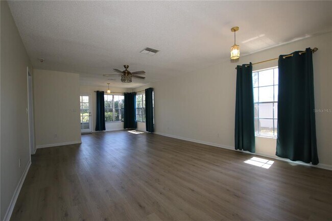 Building Photo - 1535 Nursery Rd