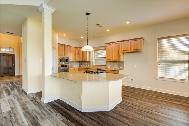 Building Photo - 18907 Manor Spring Ct