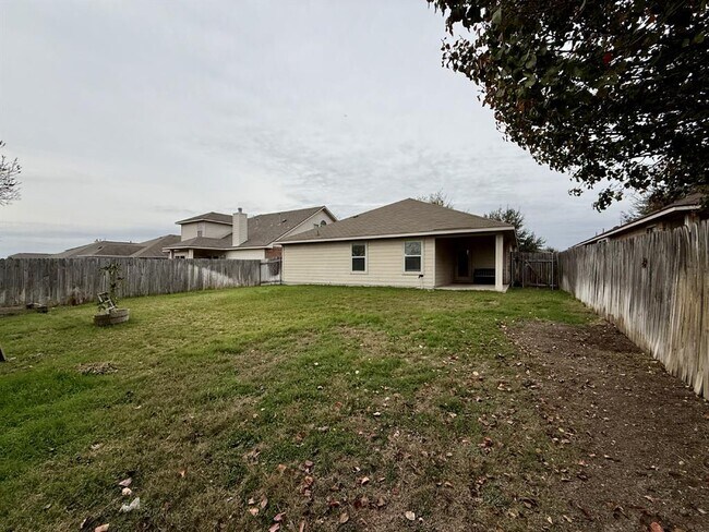 Building Photo - 1473 Rainbow Parke Dr