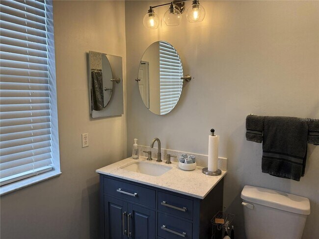 Building Photo - 3304 Lisa Ln