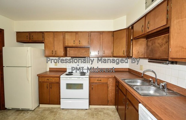 Building Photo - 3031 E 47th St