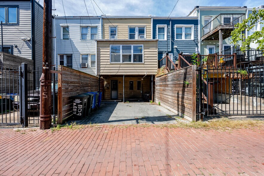 Building Photo - 1109 Abbey Pl NE