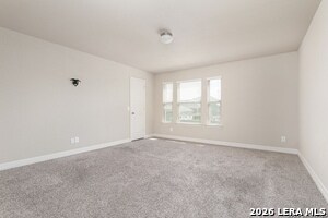 Building Photo - 660 Community Dr