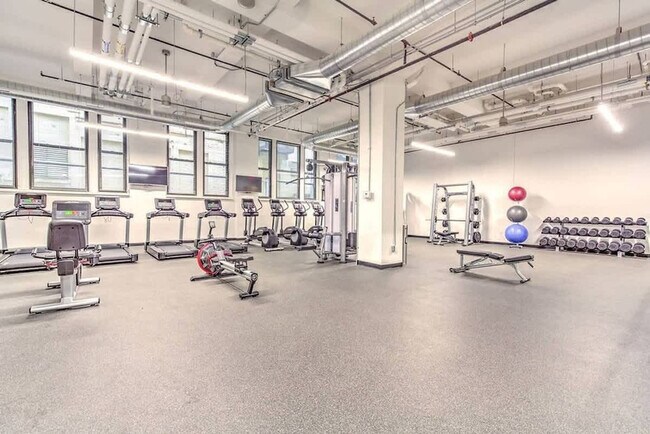 Building Photo - 309 Vine St