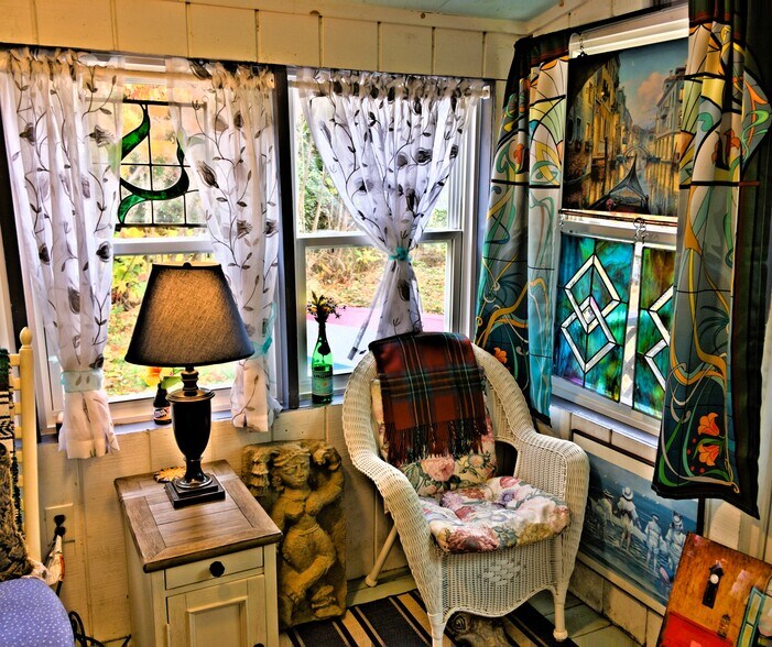 Nook in 3 Season porch - 111 Causeway Rd