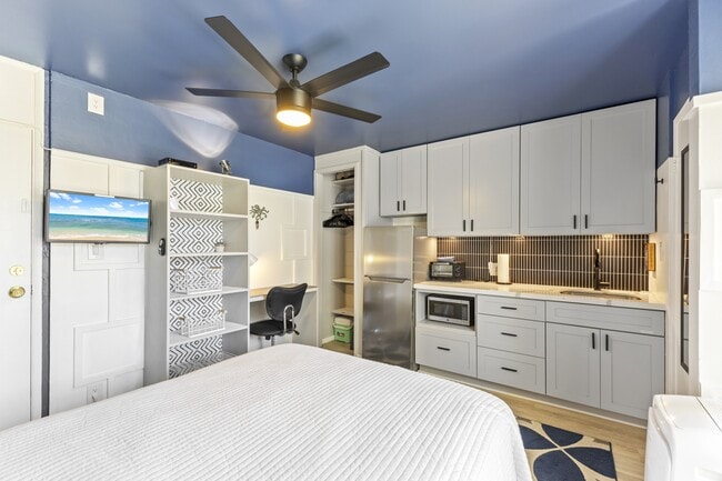 Building Photo - 249 Long Island St