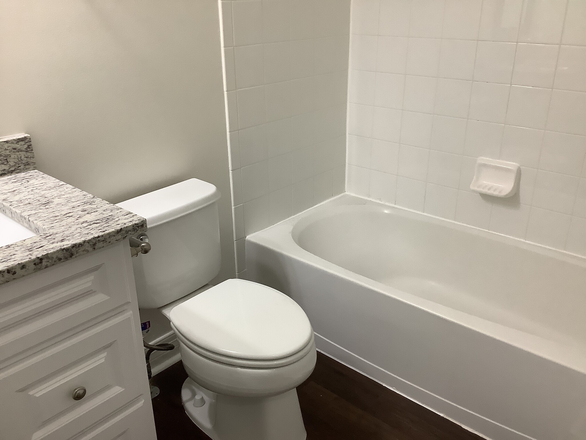 Building Photo - 768 Shellbark St