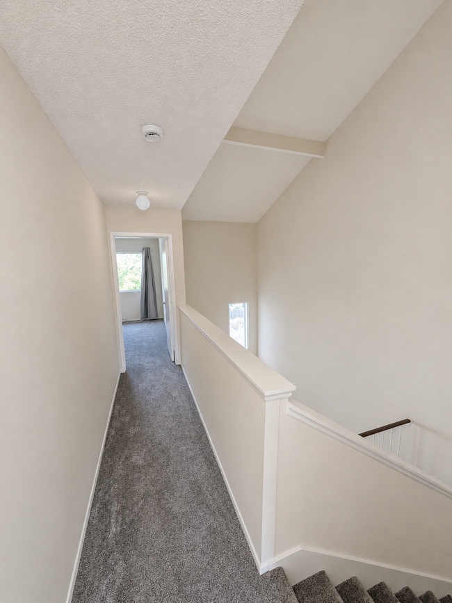 Building Photo - North Pomona Townhome with Private Patio and Community Pool!