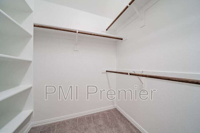 Building Photo - 14817 Equine Trail