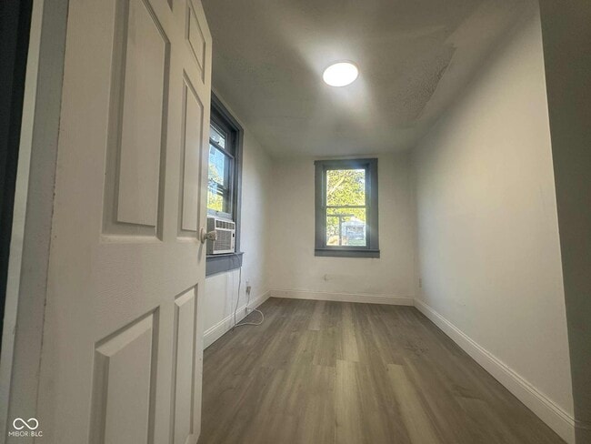 Building Photo - 1437 Kappes St