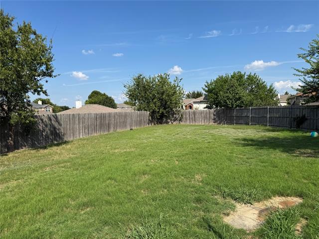 Building Photo - 2800 Briargrove Ln