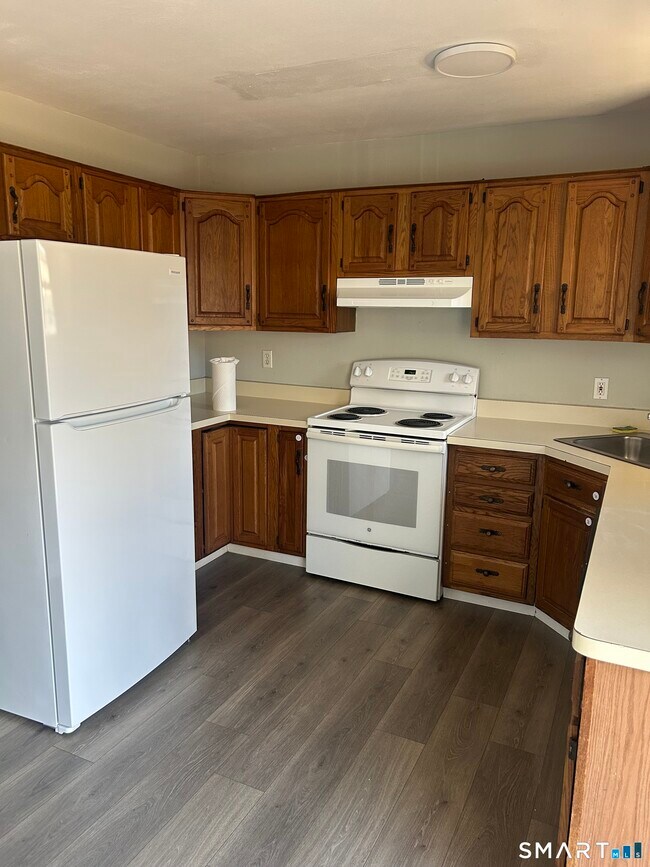 Building Photo - 69 Graham Ridge Rd