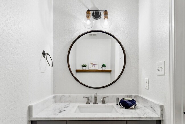 Building Photo - 4639 Paradise Isles