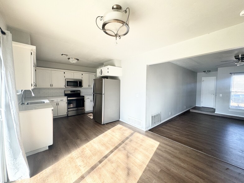 Building Photo - 3208 Marla Ln