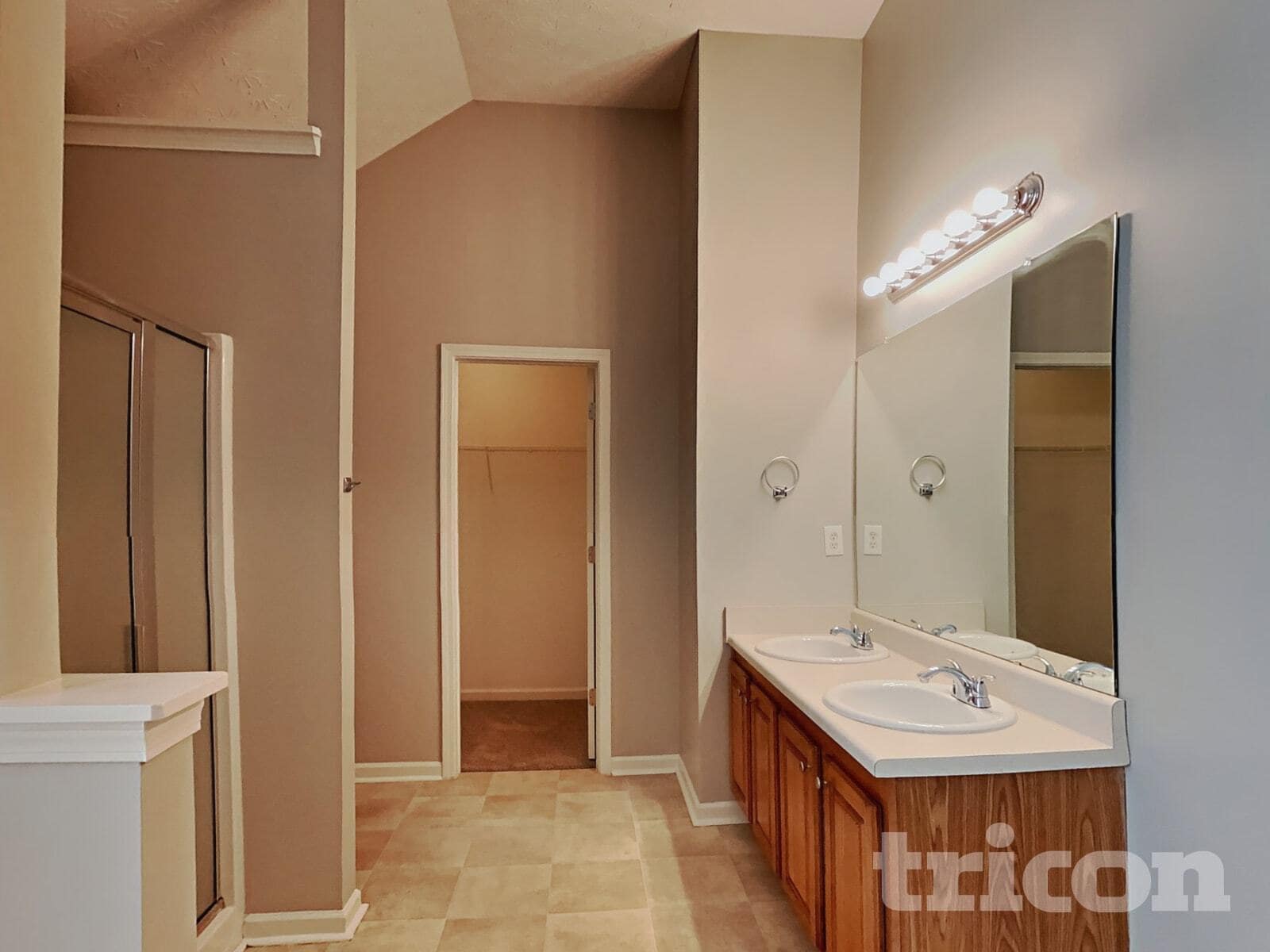 Building Photo - 25 Heaton Dr