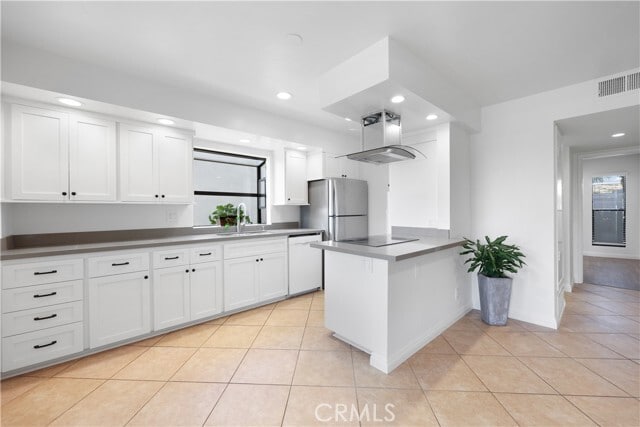 Building Photo - 454 Seaward Rd