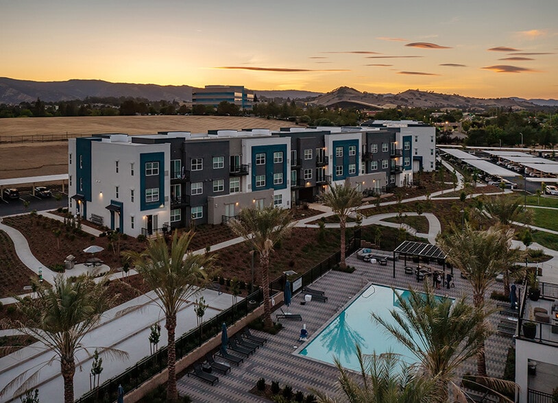 Strada 1200 1200 Allison Dr Vacaville CA 95687 Apartment Finder