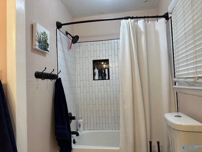 Building Photo - 306 Jack Coleman Dr NW