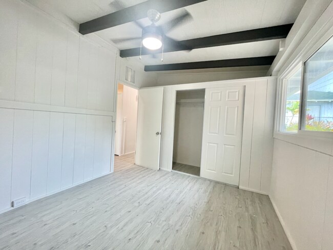 Building Photo - 1508 Keolu Dr