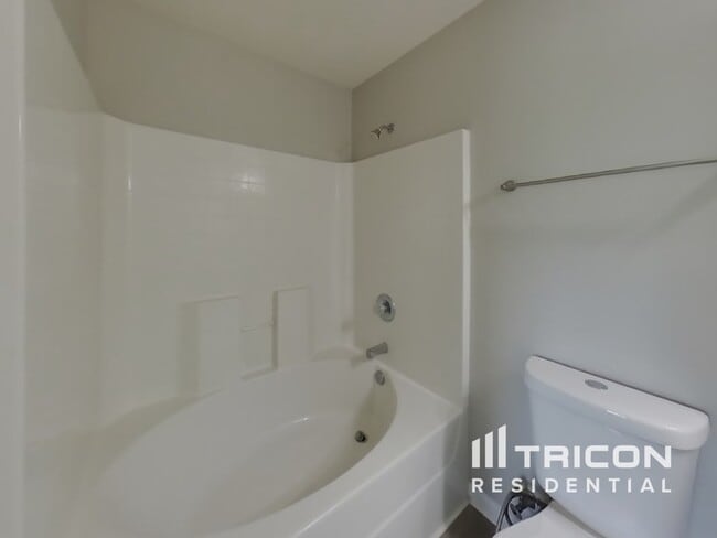 Building Photo - 12360 Anarania Dr