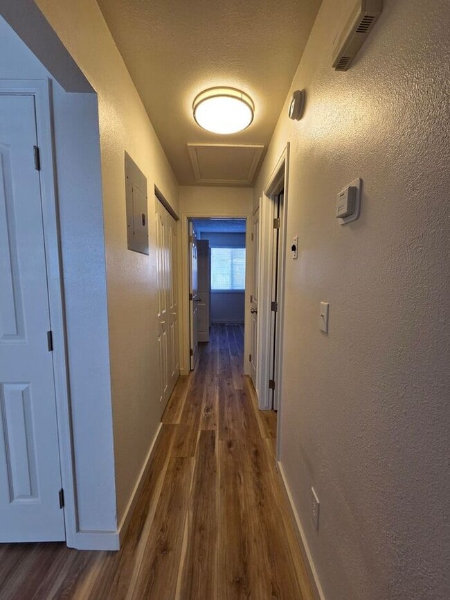 Building Photo - Renovated Cozy 2-Bedroom Duplex | Move In Now – Next Month’s Rent is Waived!