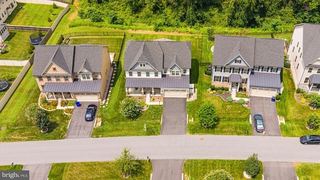 Building Photo - 7142 Starmount Ct
