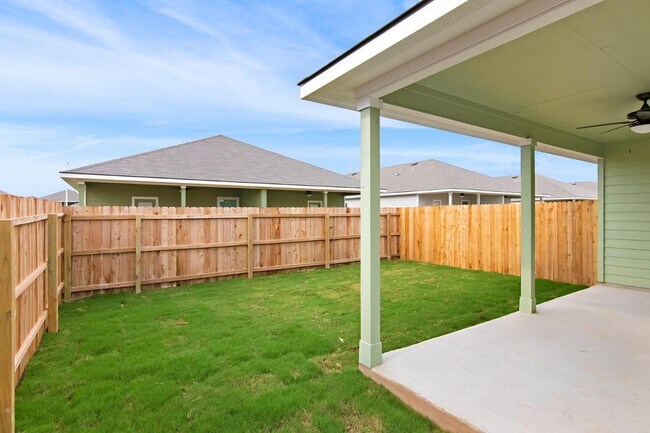 Building Photo - 3410 Lindsay Ln